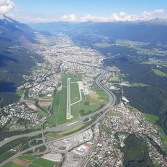 Flugwegposition um 15:22:10: Aufgenommen in der Nähe von Gemeinde Kematen in Tirol, Österreich in 1786 Meter
